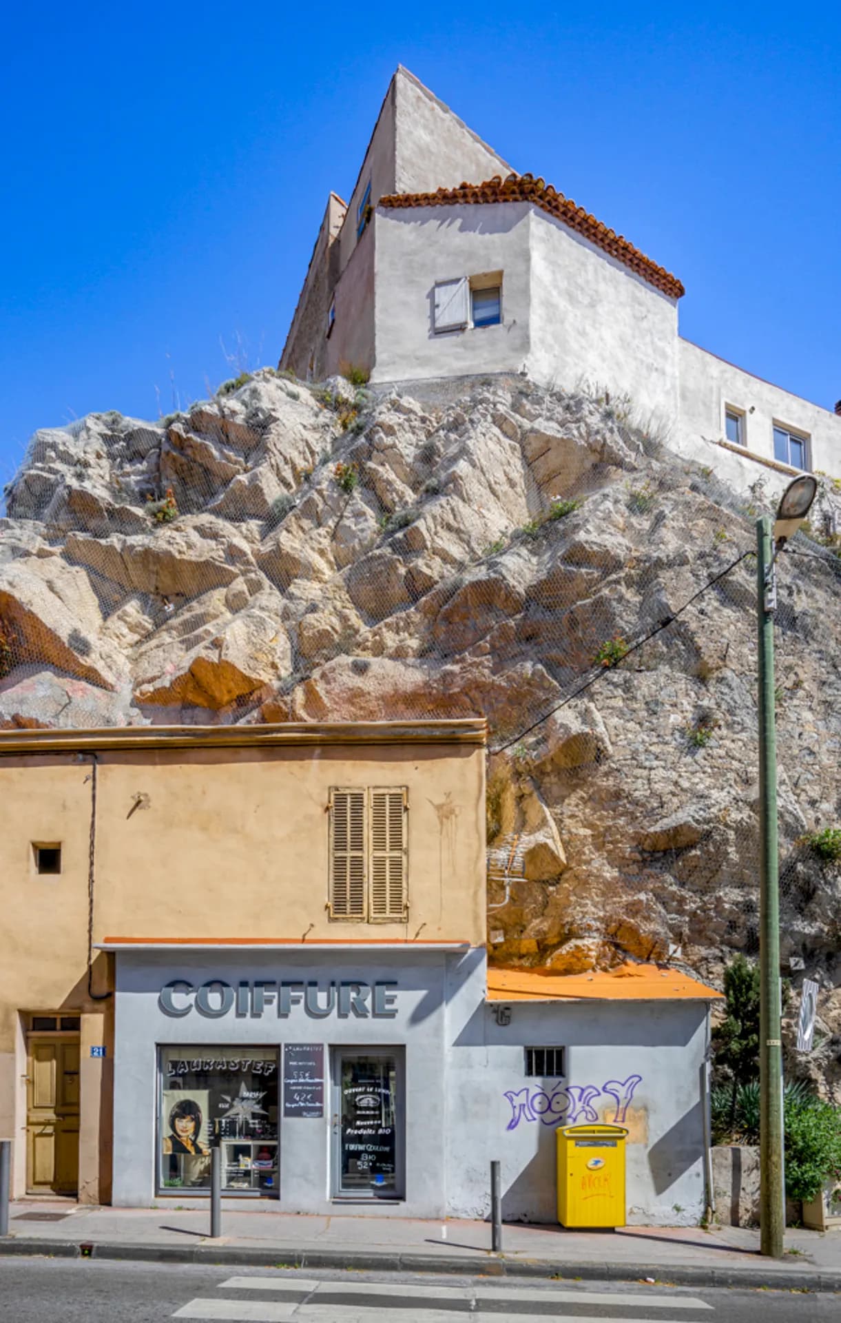 Marseille aux volets clos