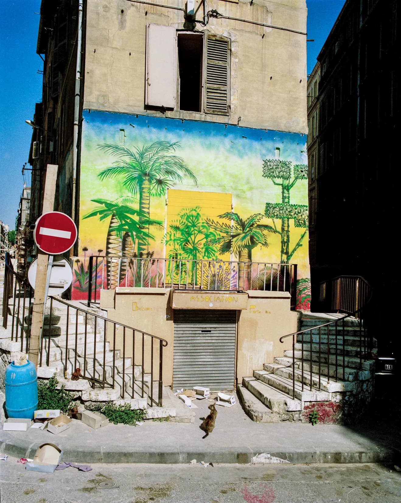 Marseille aux volets clos