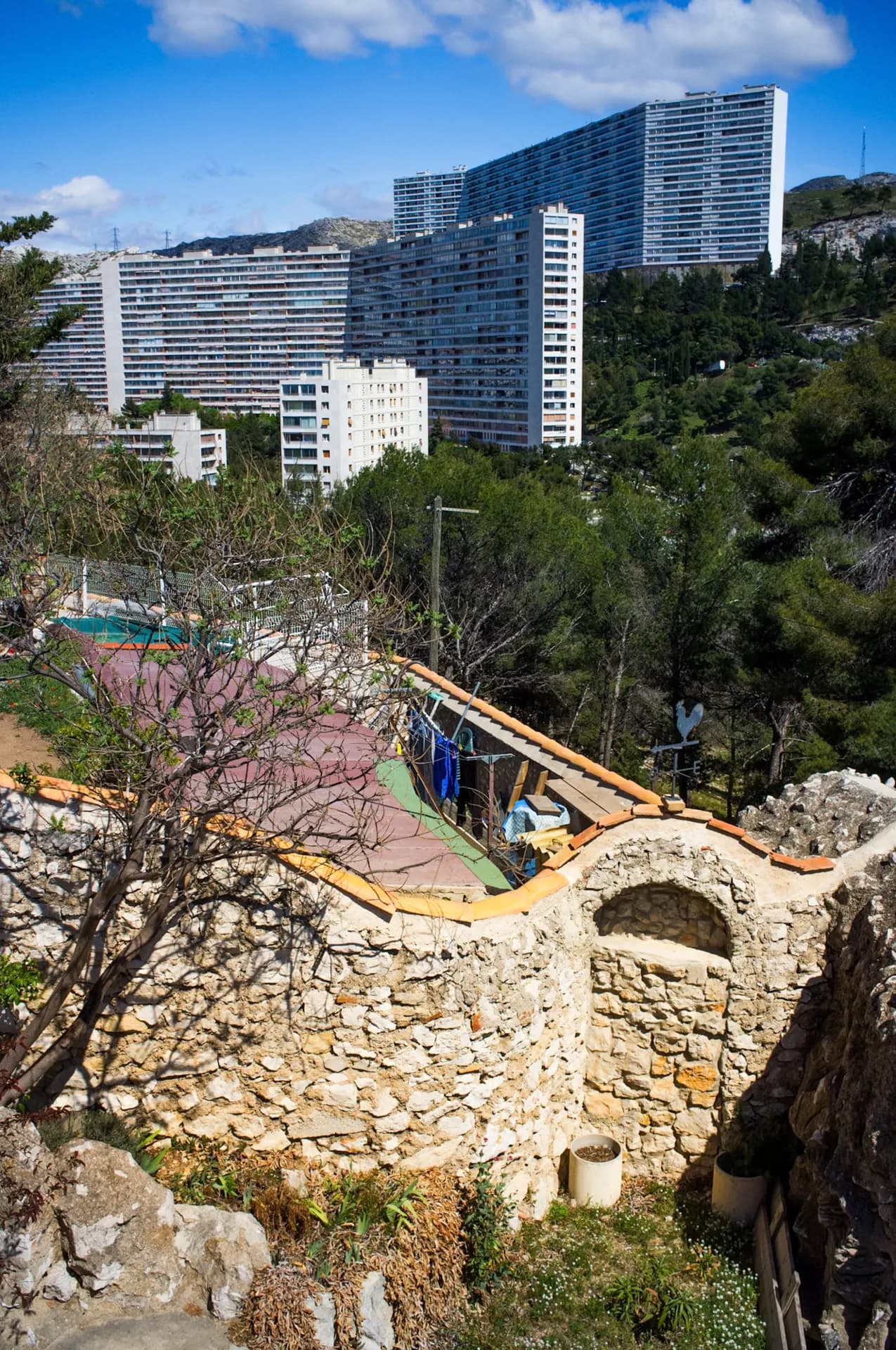 Marseille aux volets clos