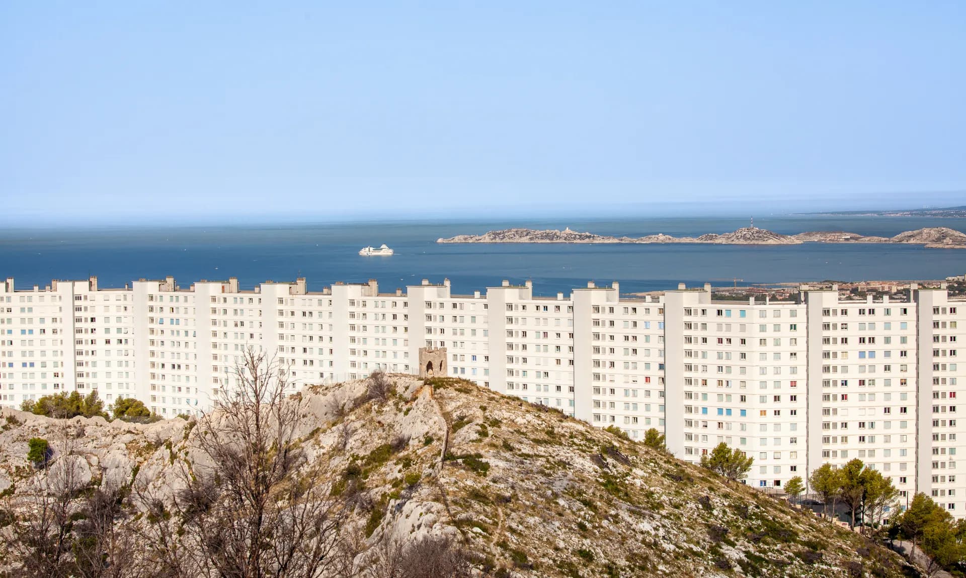 Marseille aux volets clos