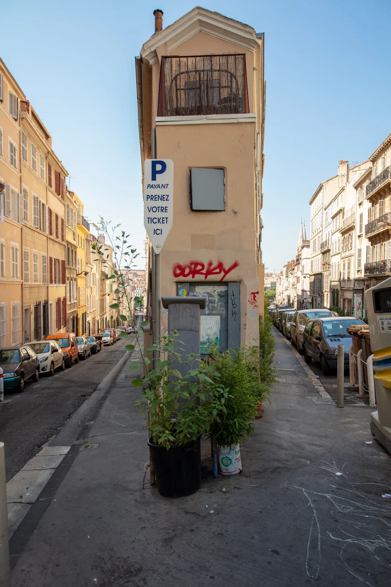 Marseille aux volets clos